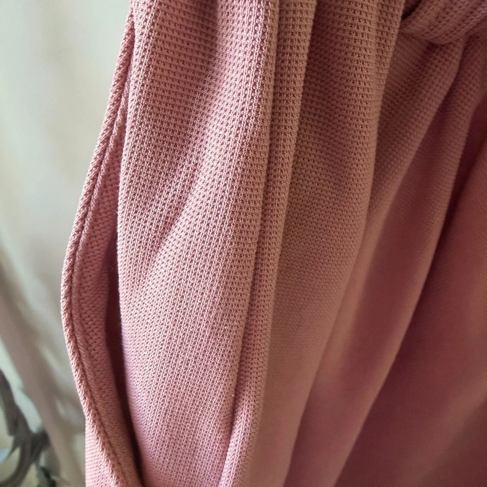 HALARA Rose Pink Pleated Front Trousers - Picture 3 of 3